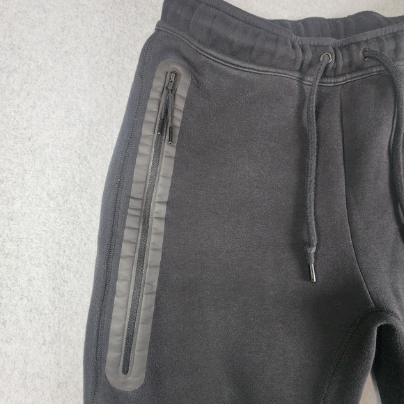 Nike Sportswear Tech Fleece Sweatpants Mens M Black Joggers Pockets FB8002-010 - Picture 3 of 16